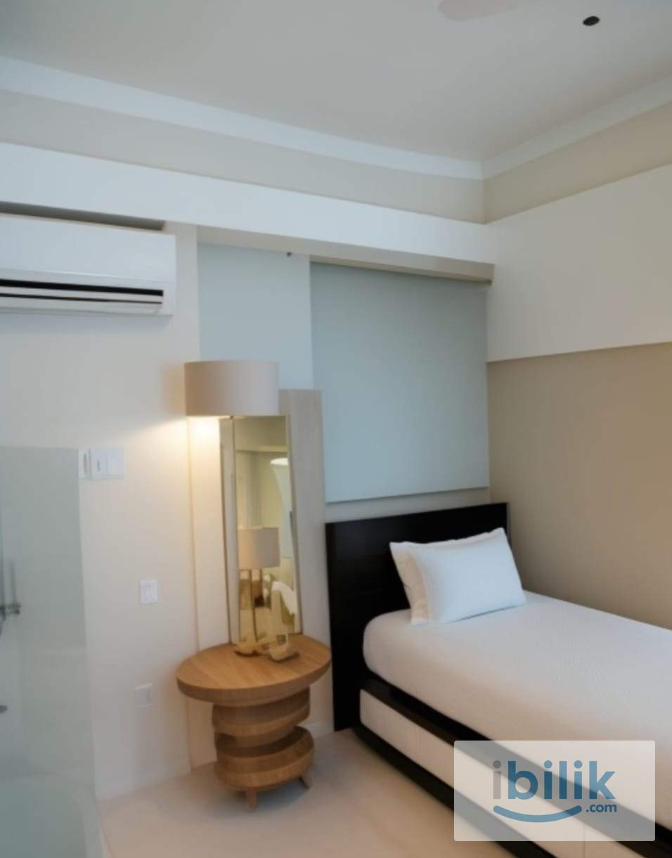 Nice and Cozy Small Room For Rent - Image 3