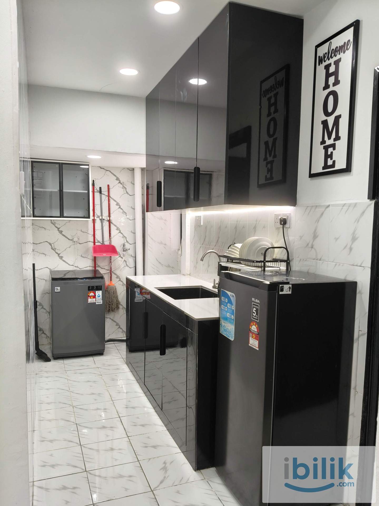 Modern Classic Middle Room with AC at Damansara Damai | 2 Min to MRT/Econsave | - Image 8