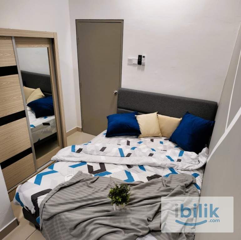 D Seven Residences @ Middle Room For Rent - Image 1