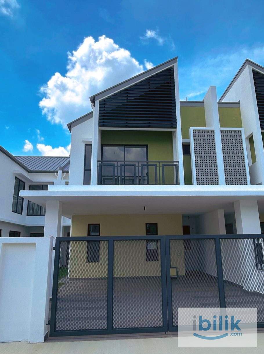 Rimbayu – Fully Furnished Masterbed Room for Rent  - Image 1