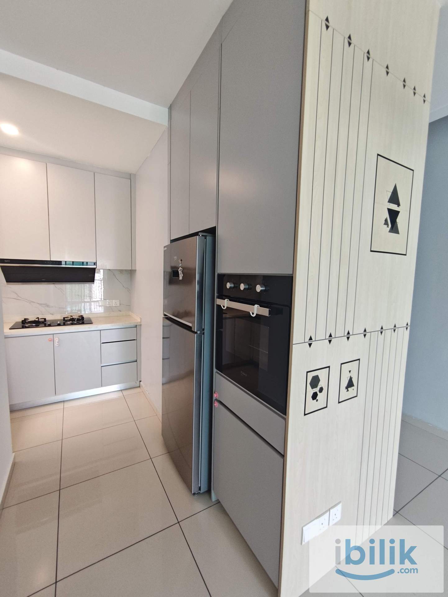 [Owner Listing] Imperial Residences| 3BR | Designer Built-ins & View   - Image 1
