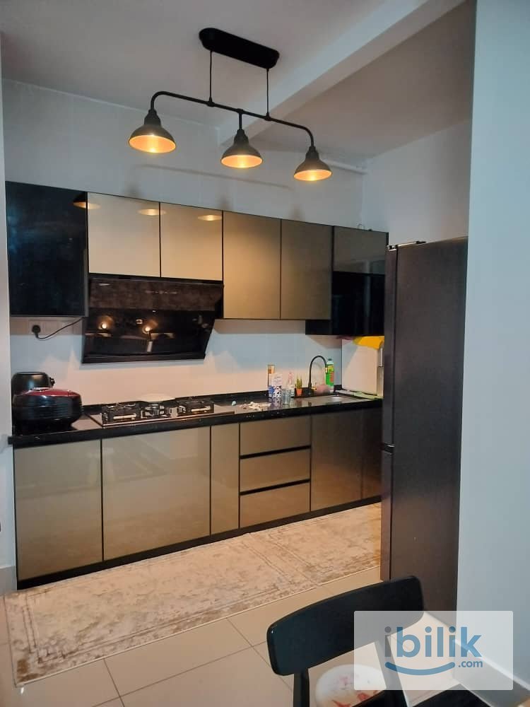 Affordable middle room with private bathroom at KL city centre - Image 5