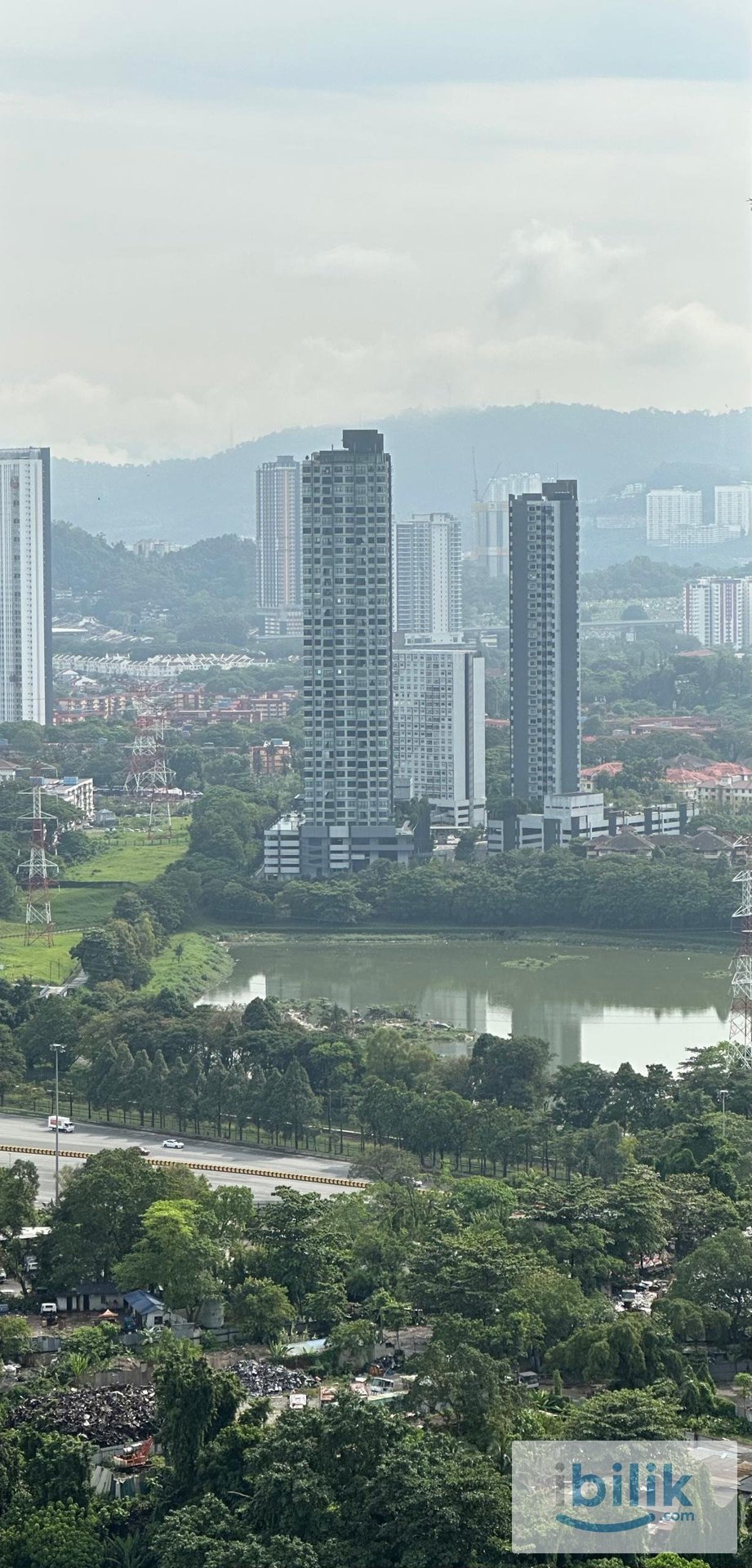 Affordable middle room with private bathroom at KL city centre - Image 8