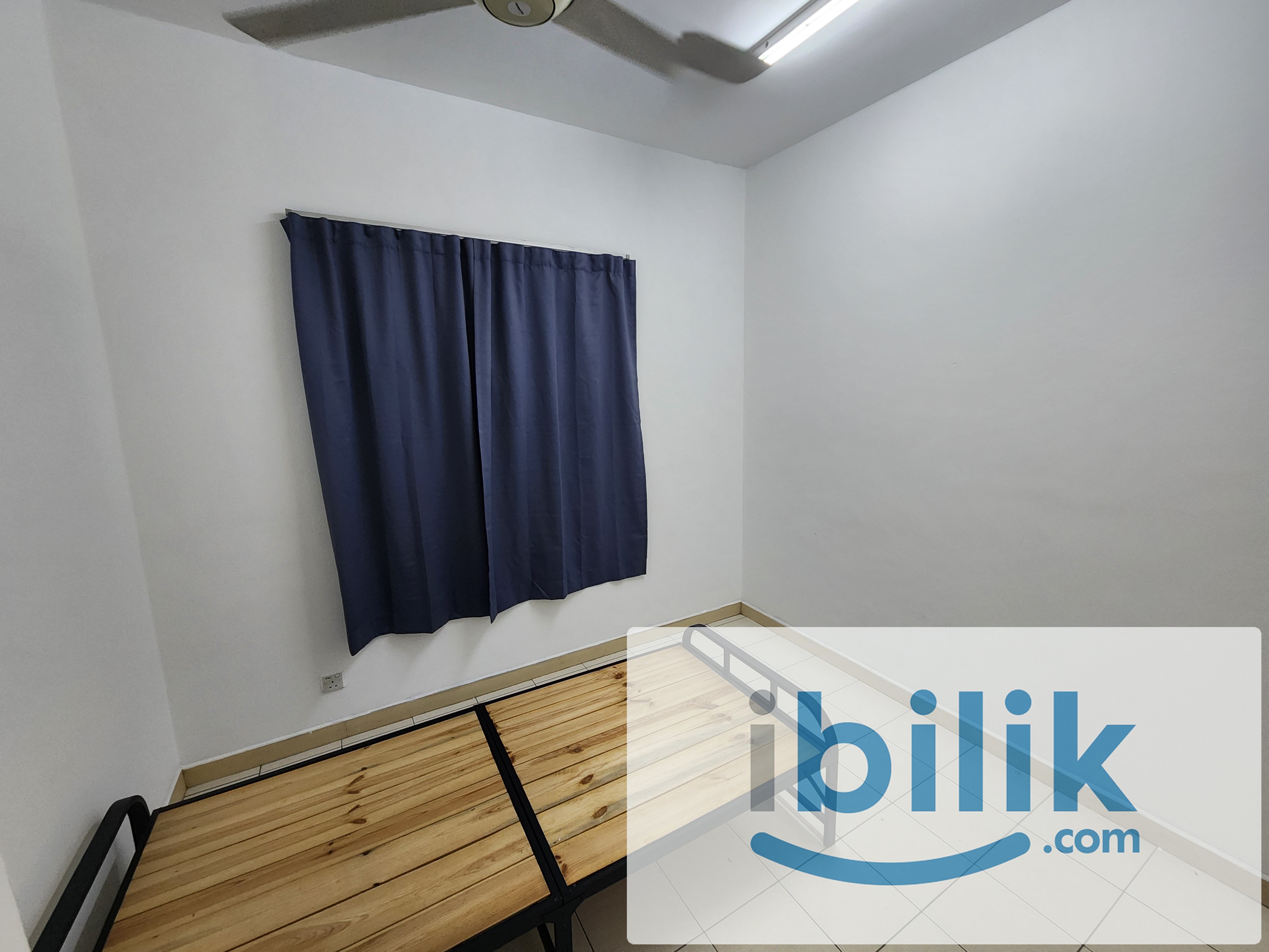 10-2 / Medium room - Image 3
