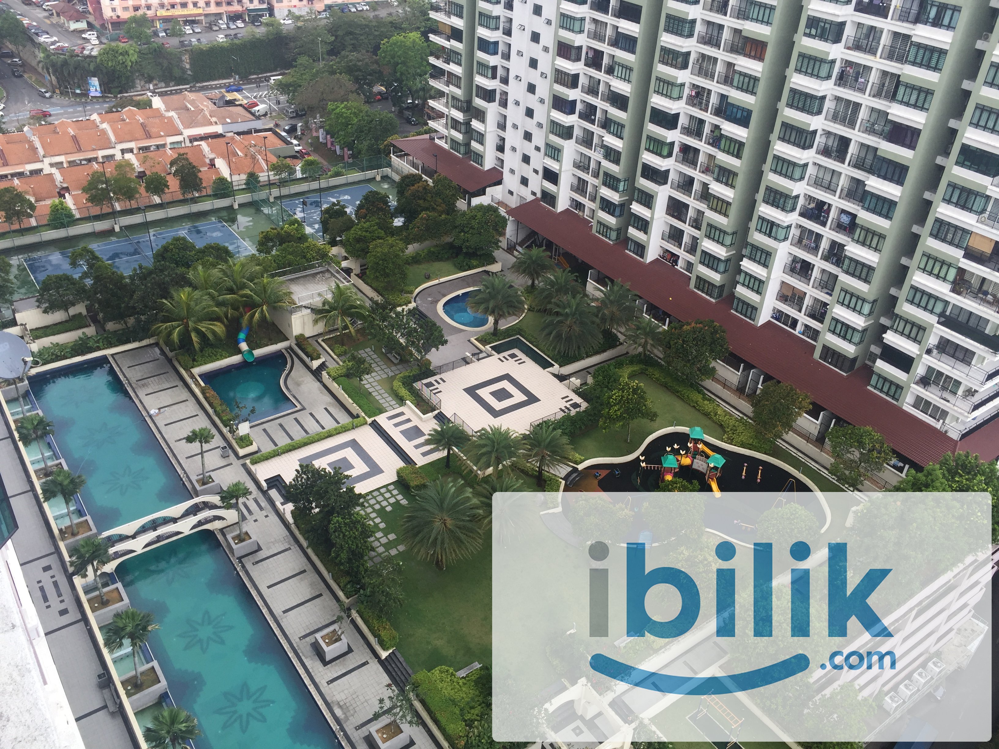 Fully furnished room at ONE DAMANSARA condo to let to Single Professional Working Adult Only - Image 1