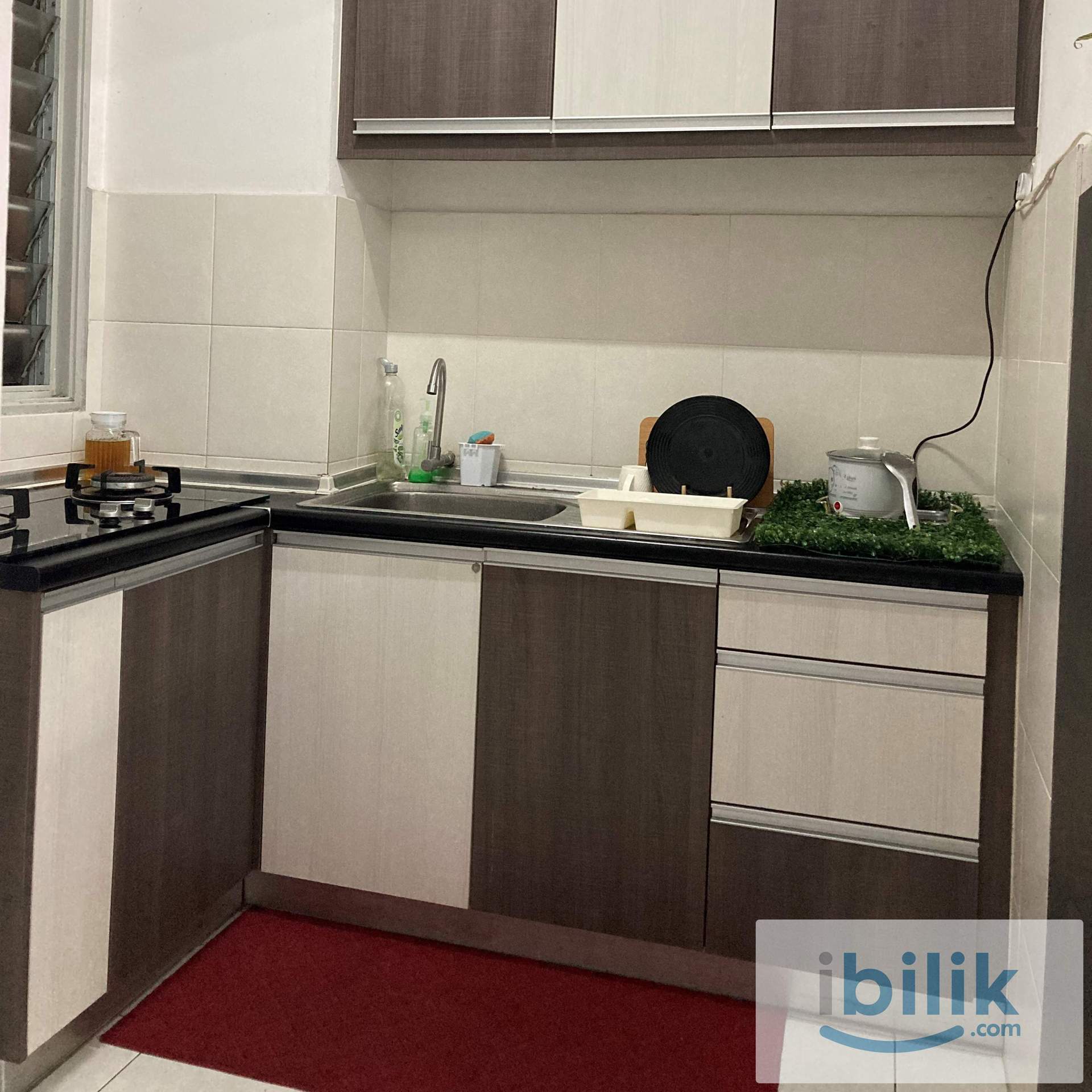 Fully furnished room at Main Place Residence to let to Single Professional Working Adult Only - DIRECT OWNER - Image 4
