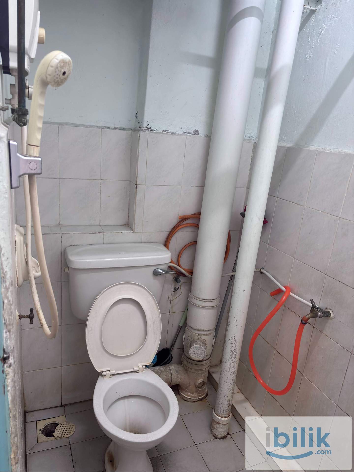 Budget Single/ Small Room for rent - Image 5