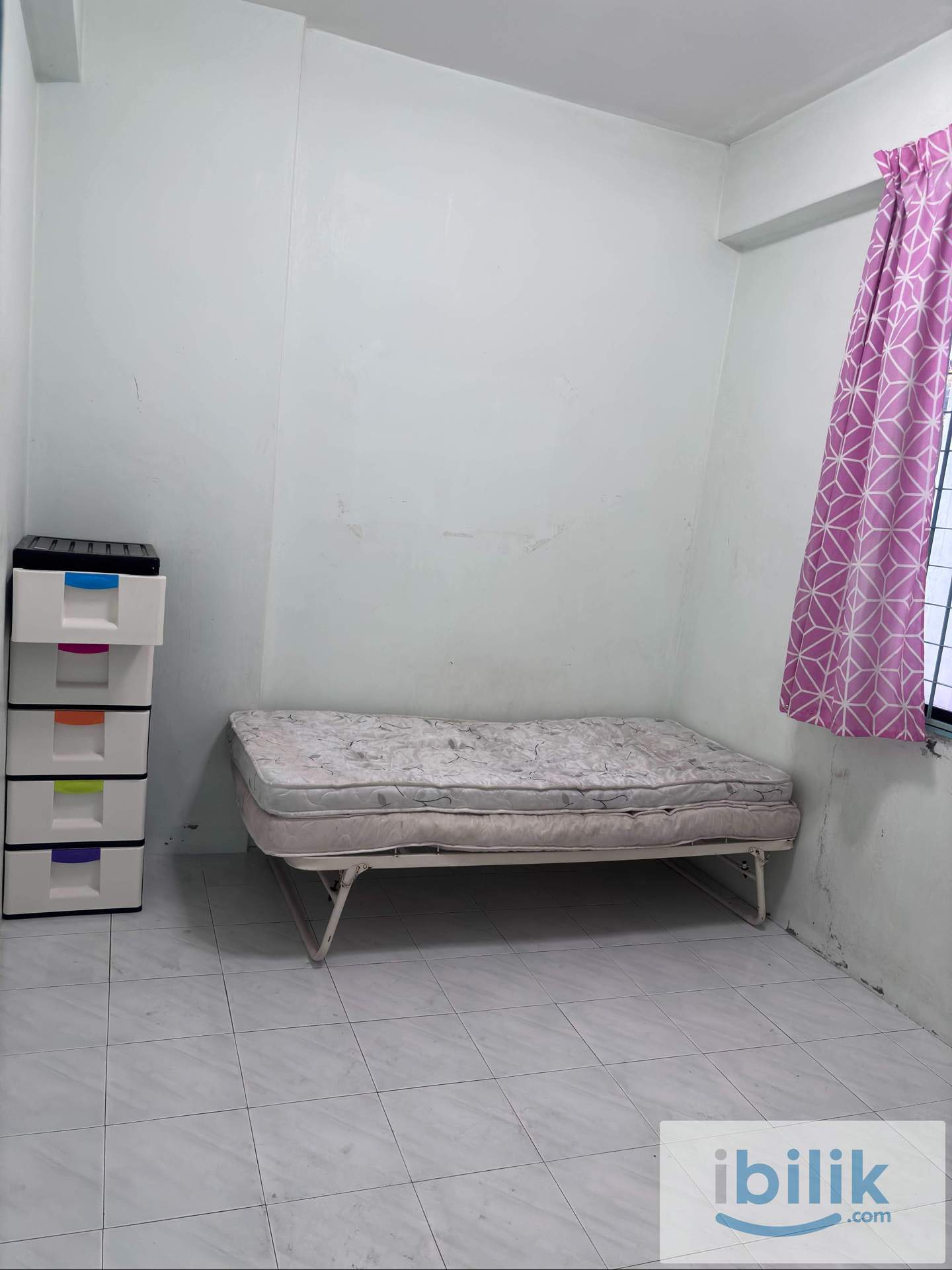 Budget Single/ Small Room for rent - Image 1
