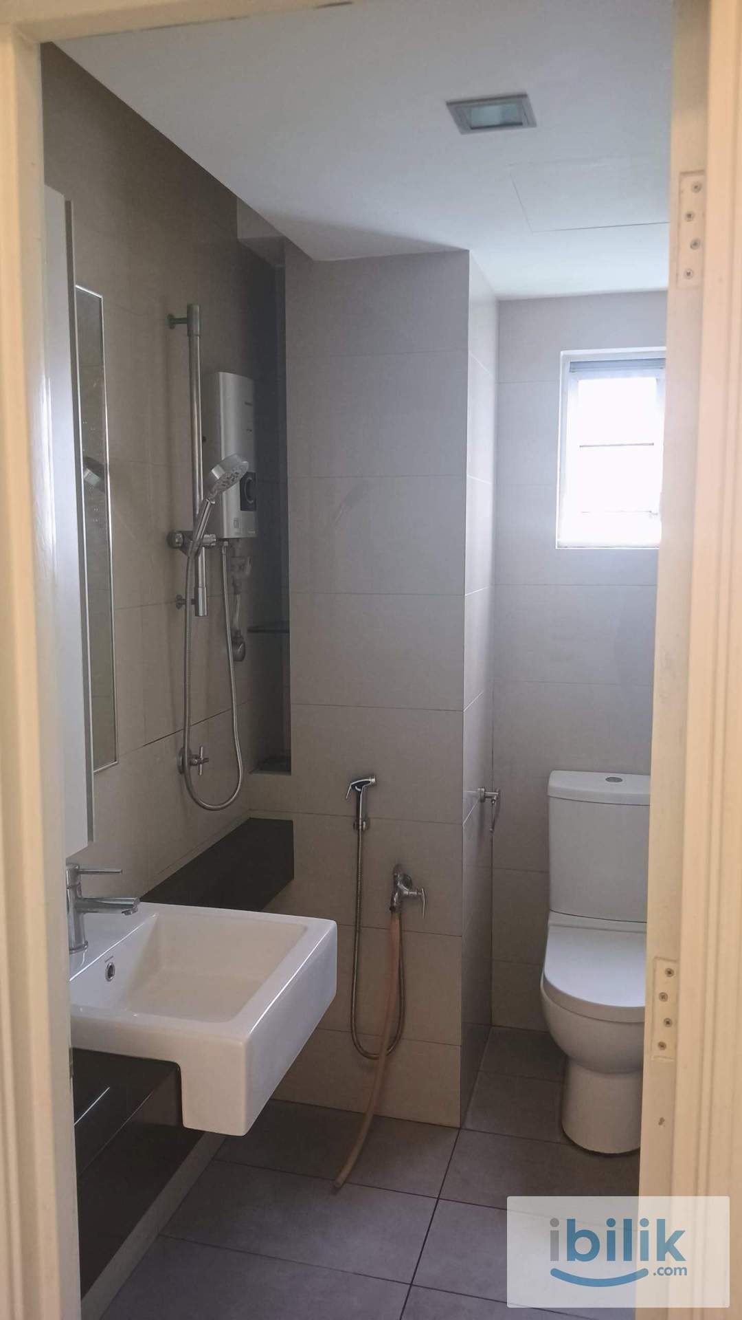No deposit room for rent, ready move in - Image 4
