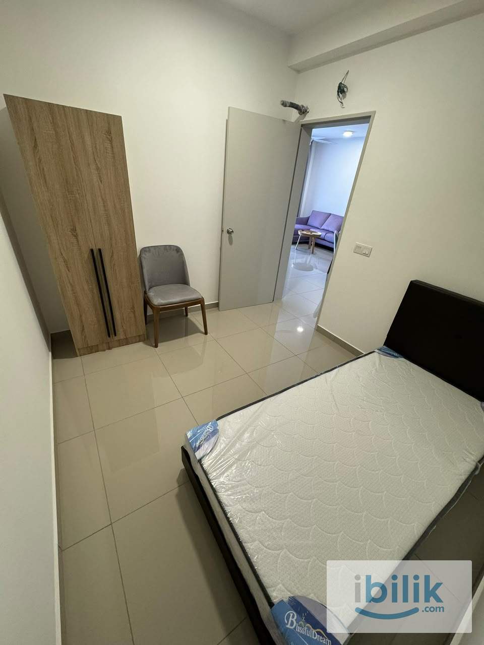 Cozy Small room  - Image 2