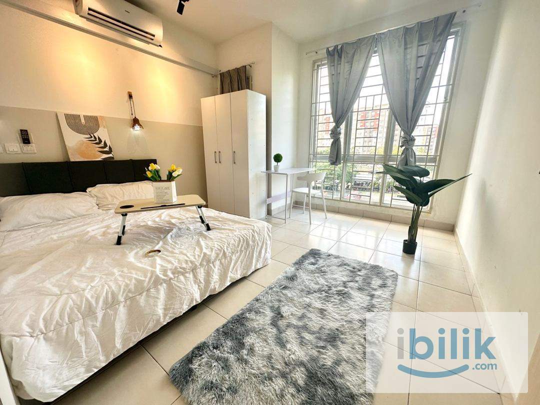 Cozy Balcony room - Image 1