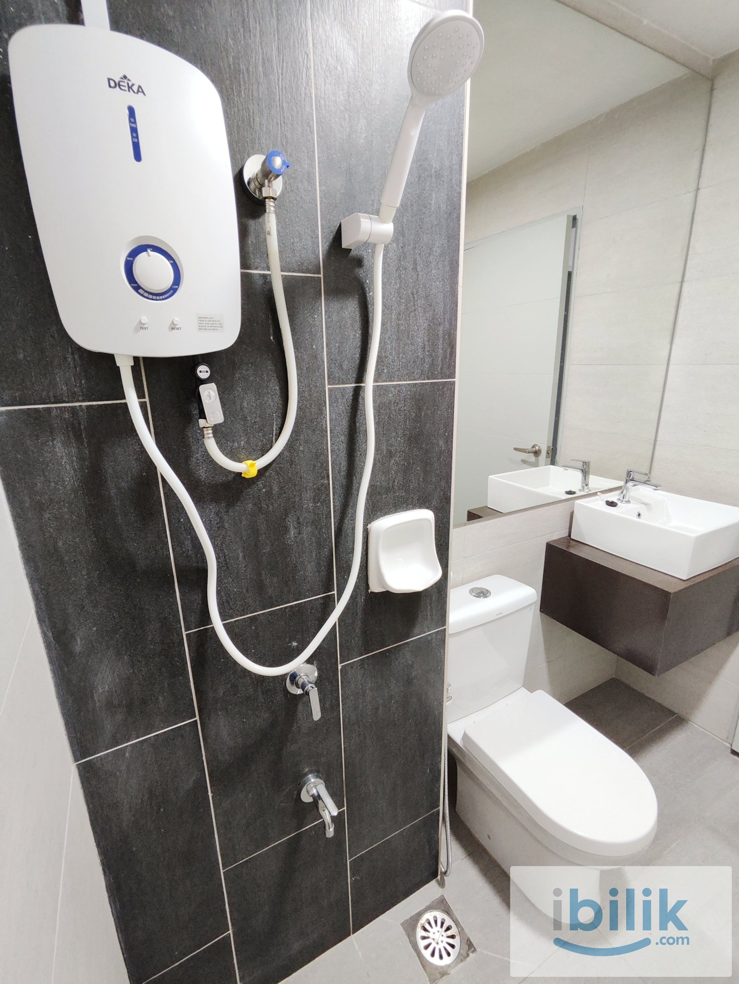 #Last Room!!!# Middle Room For Rent At Kota Laksamana Melaka Tengah - Image 4