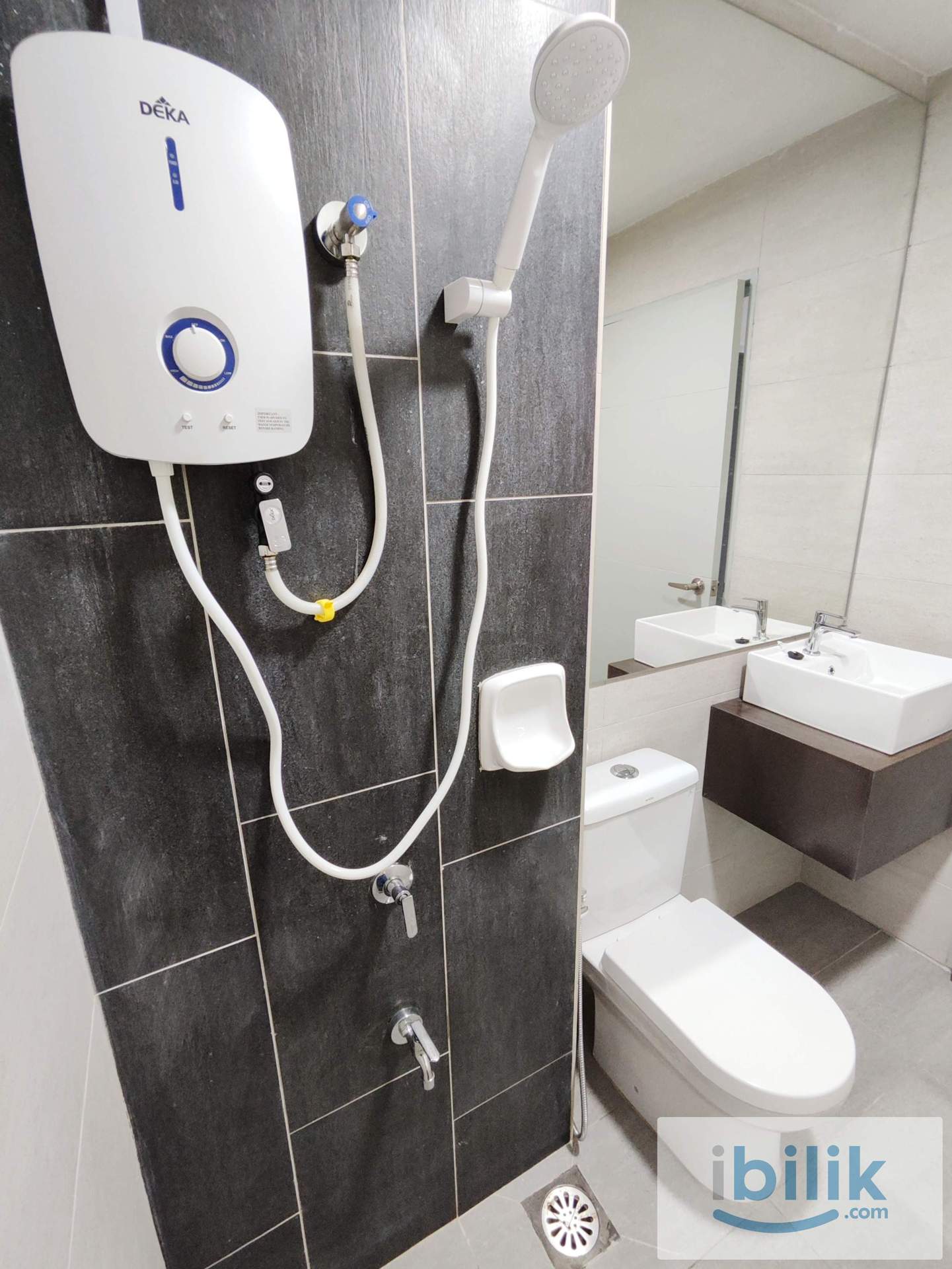 【Last Room!!!】Middle Room for rent at ADMIRAL RESIDENCE, MELAKA CITY - Image 2