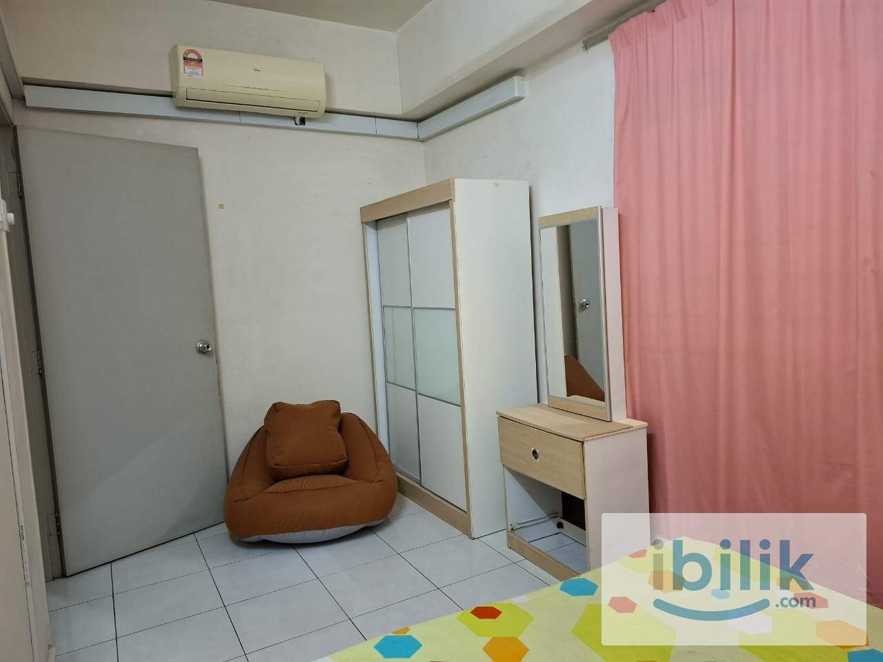 Main Place Residence Middle room 5 mins LRT USJ21 Station, Subang Jaya - Image 1