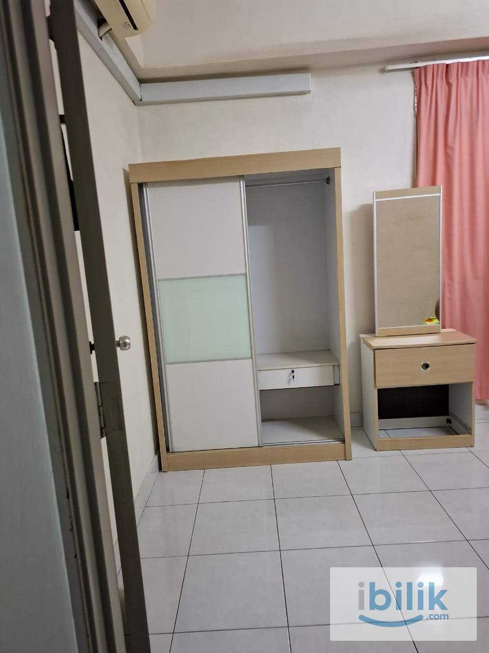 Main Place Residence Middle room 5 mins LRT USJ21 Station, Subang Jaya - Image 2