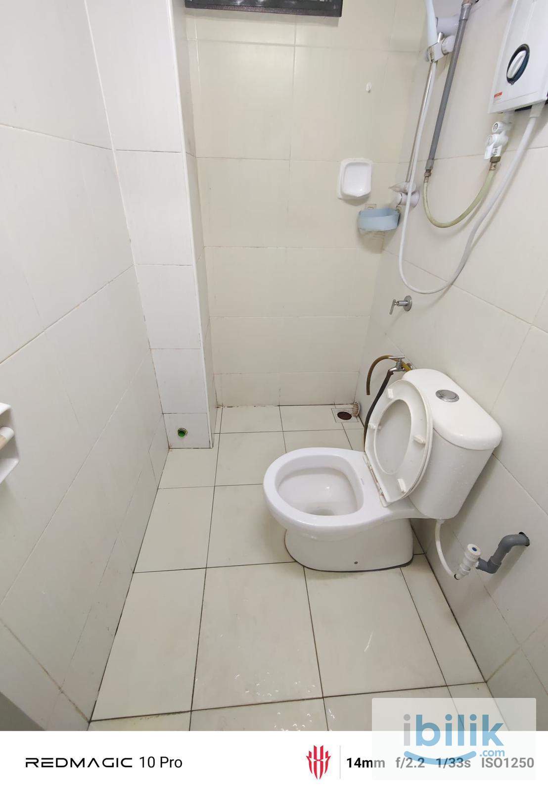 MIDDLE ROOM for SINGLE MALE 5 MINS to CIQ TUAS in GELANG PATAH, JOHOR - Image 3
