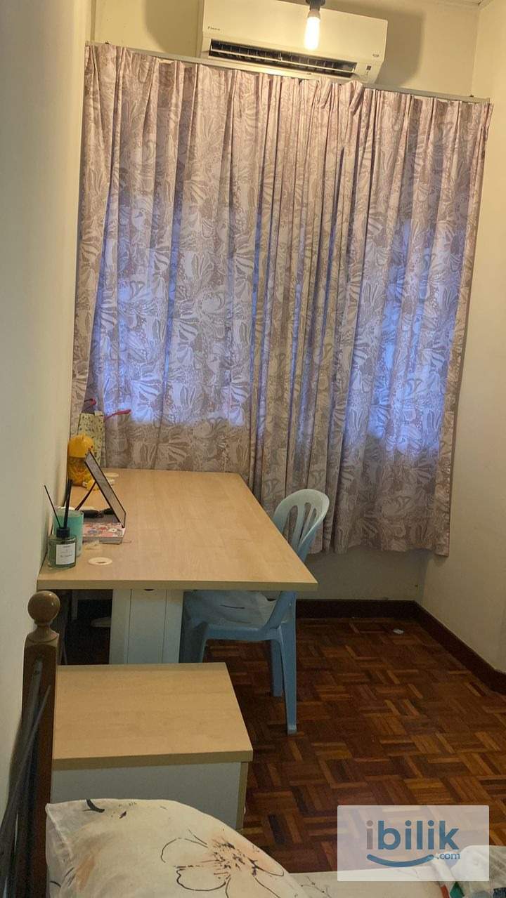 Spacious room at Bandar Utama 4, near to MRT bandar Utama - Image 3