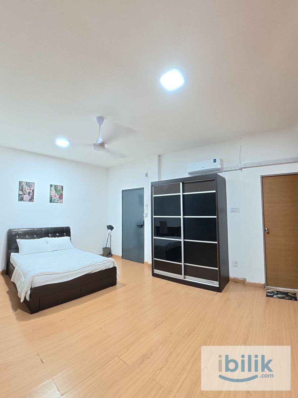 Master Bedroom with Smart Door Lock (LELAKI) - Image 9