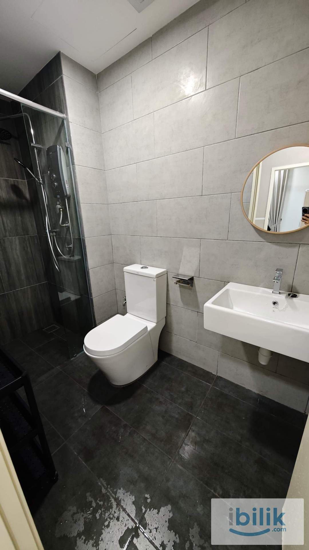 Fully Furnish Middle Room Meta Residence apu upm mrt - Image 3