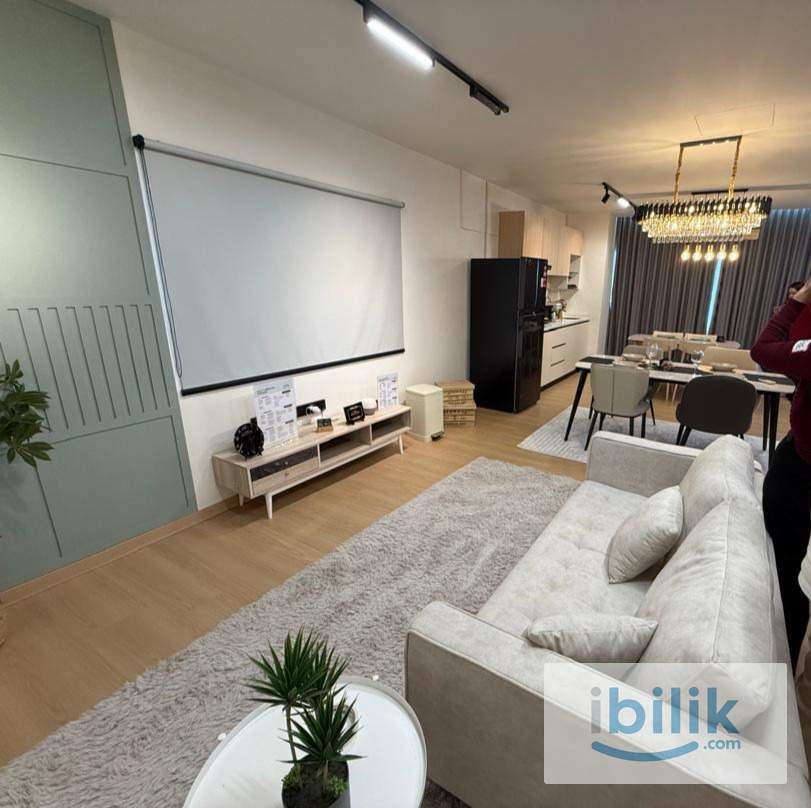 Middle Room  - Image 3