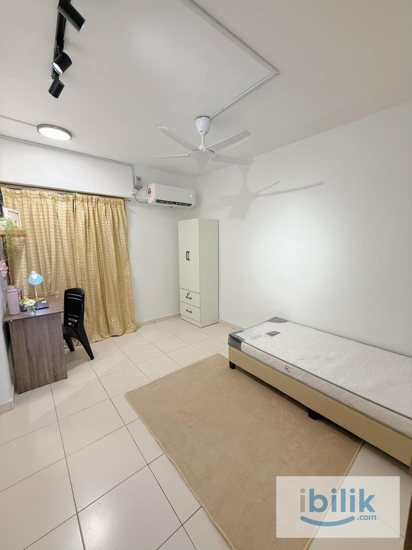 Cozy Female Premium Single Room - Image 1
