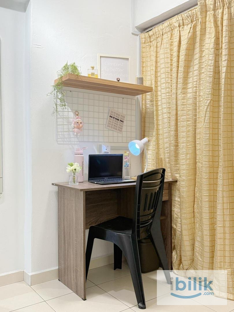Cozy Female Premium Single Room - Image 2