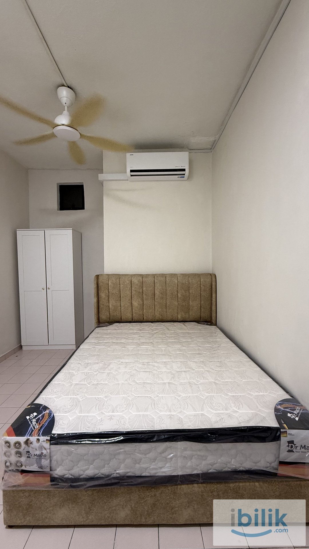 Queen Bedroom-Ground Floor - Image 2