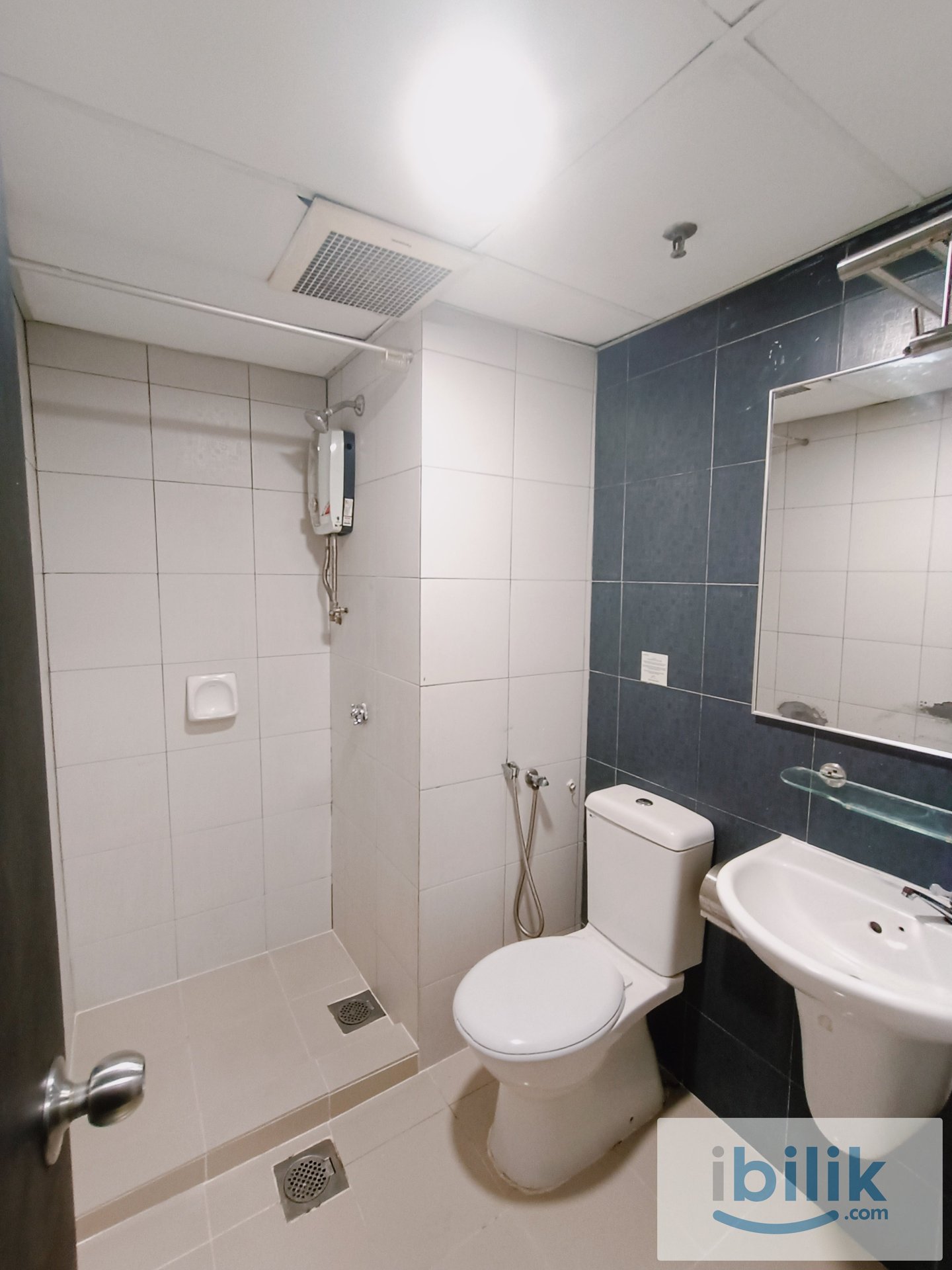 ROOM FOR RENT 📍JALAN BUKIT MELDRUM, JB - Image 6