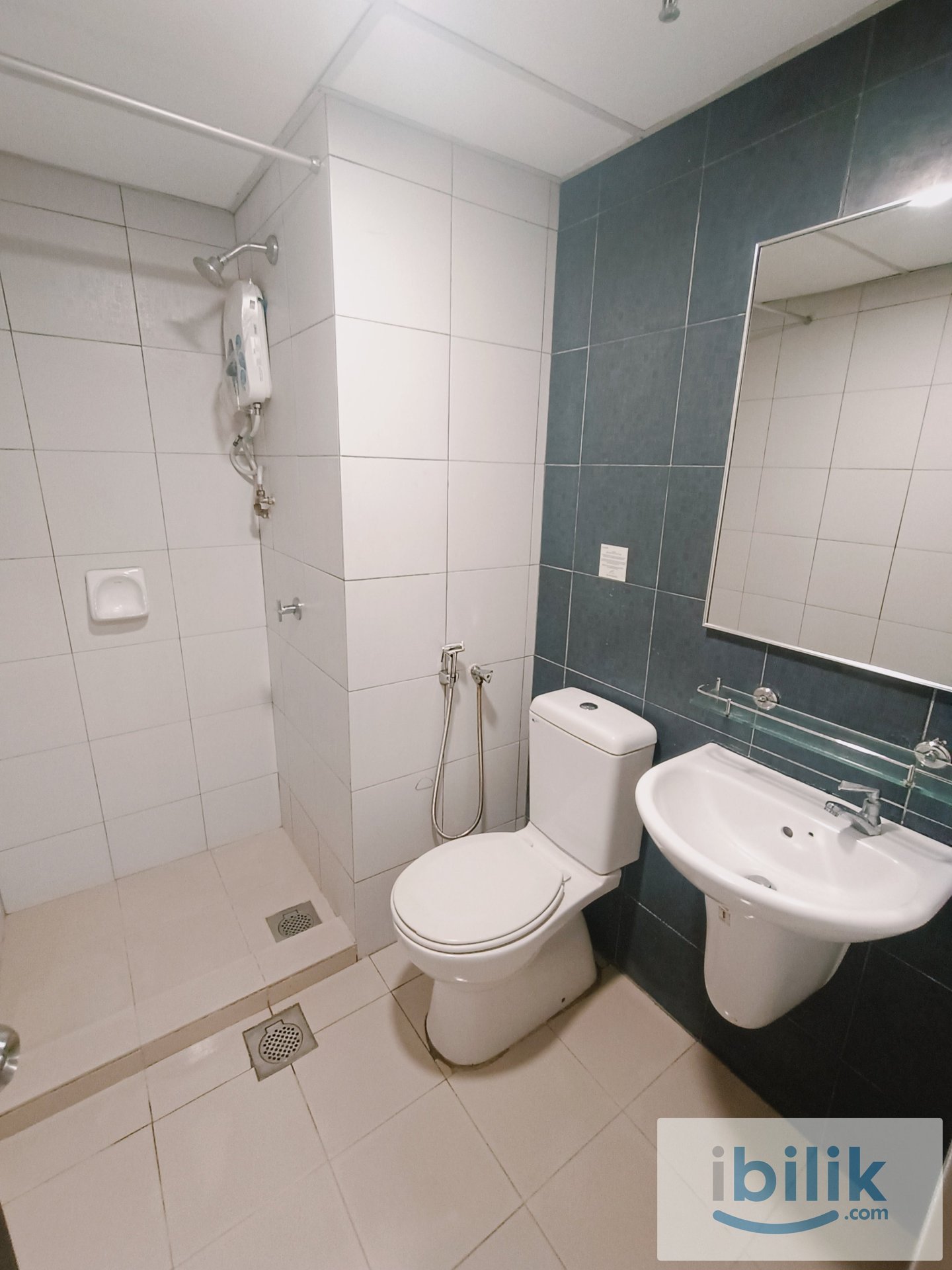 ROOM FOR RENT 📍JALAN BUKIT MELDRUM, JB - Image 6