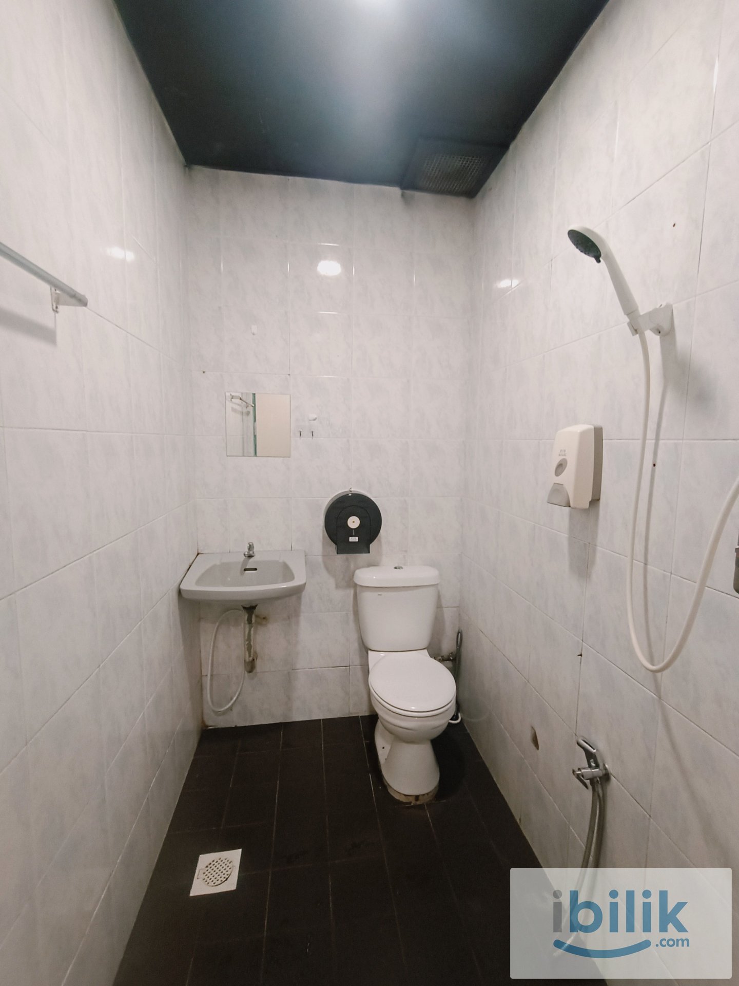 ROOM FOR RENT 📍TAMAN JOHOR JAYA - Image 1