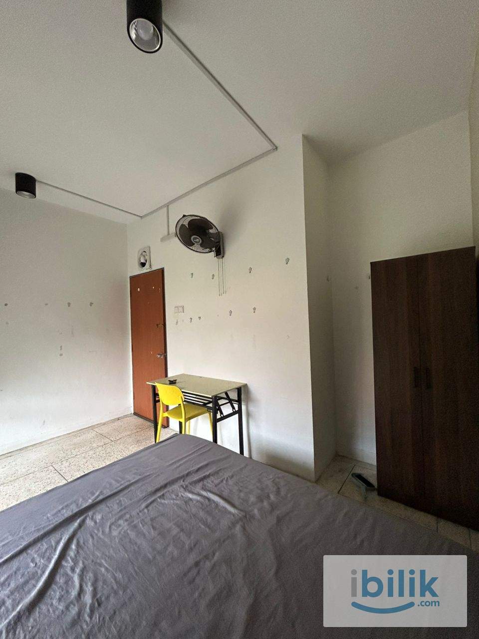 10MINS TO CIQ. LOW DEPO, FULLY FURNISHED - Image 1