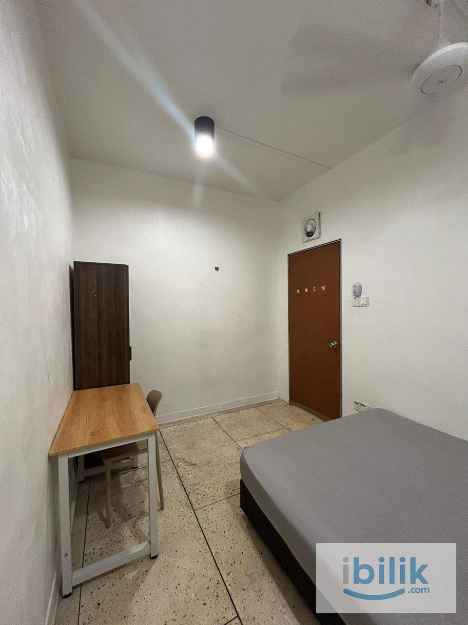 10MINS TO CIQ, LOW DEPO, FULLY FURNISHED - Image 1