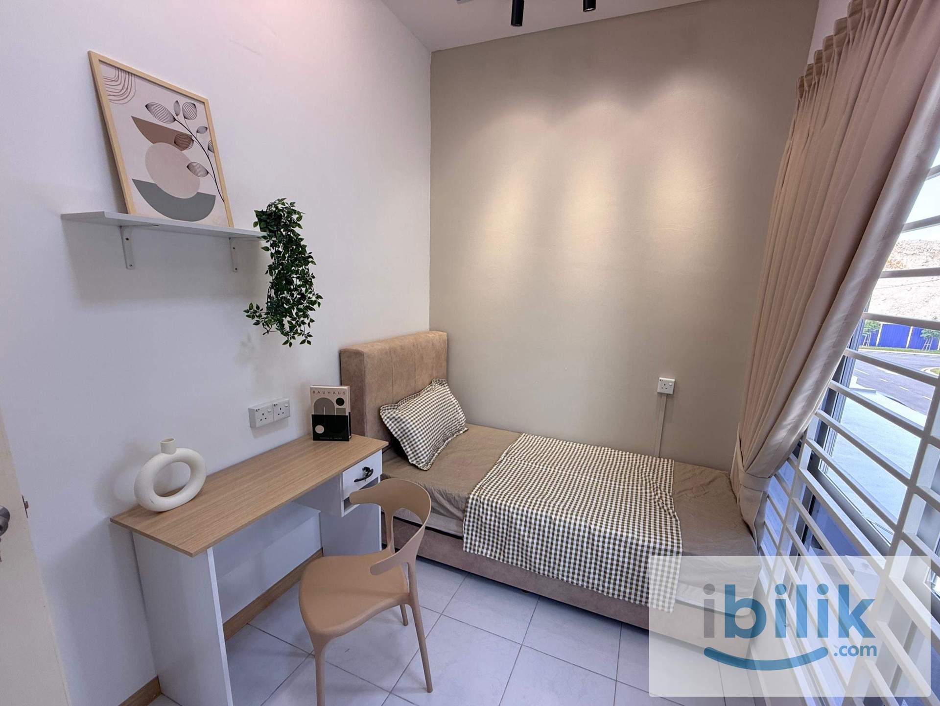 Female Room Sari Alamanda, Sg Choh, Serendah, Bukit Beruntung, Rawang - Image 1