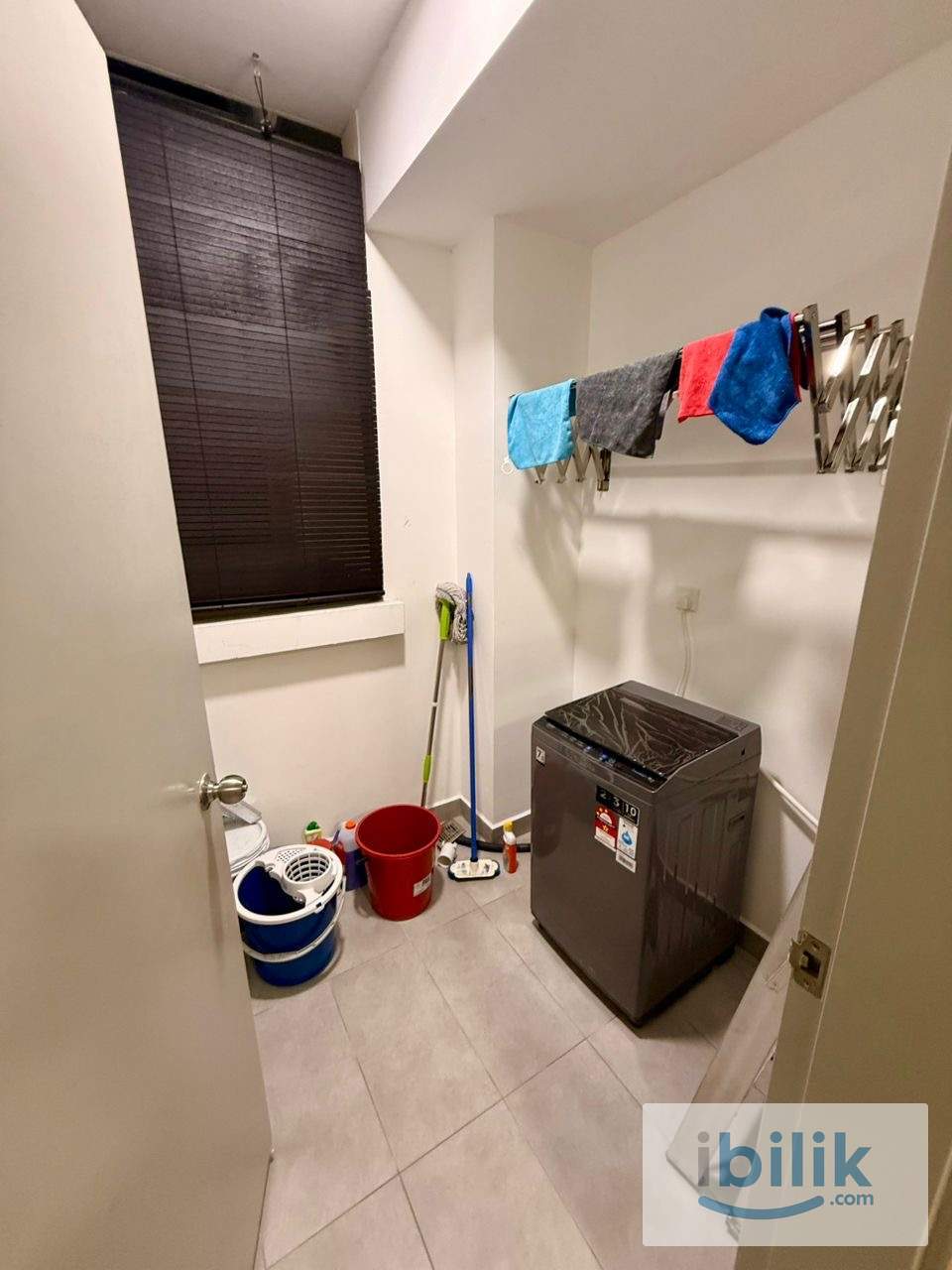 Female only Single Room walkable to MRT Damansara Damai  - Image 3
