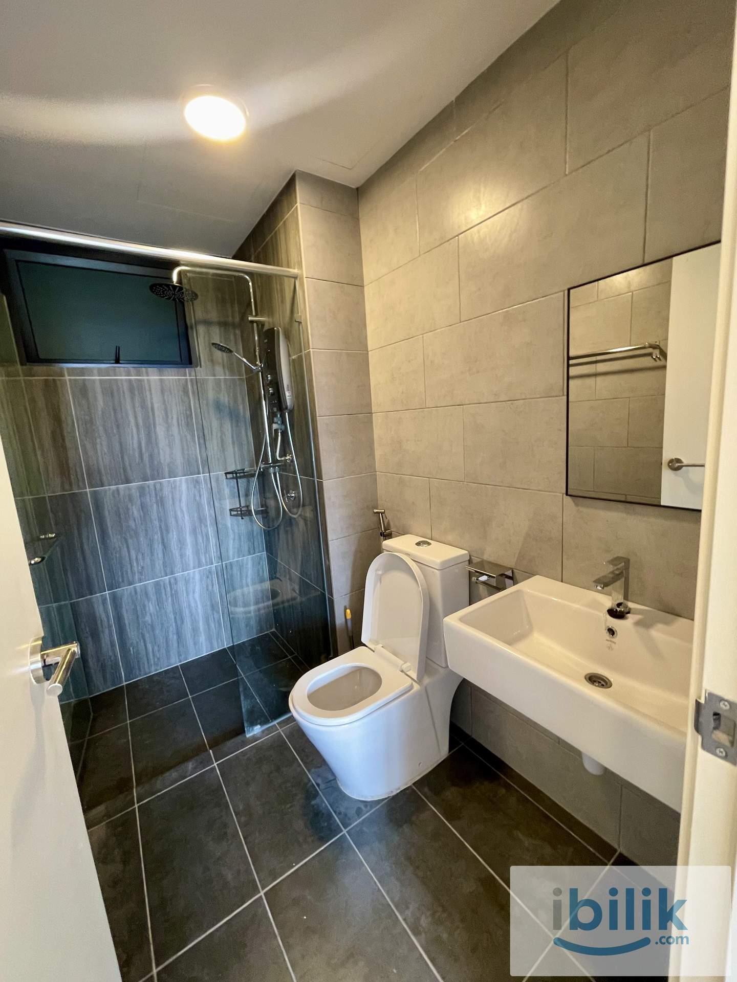 Sentul Village Master Room for RENT, 15 minutes drive to KLCC - Image 3