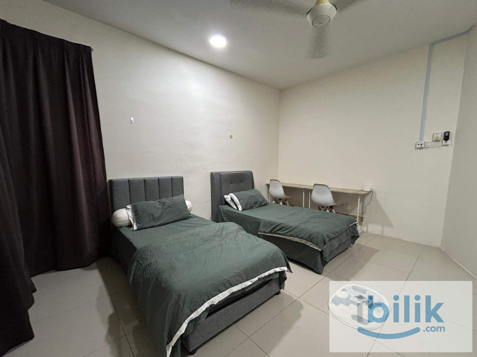 PV15 Medium Room with Air-Conditioner - Image 1
