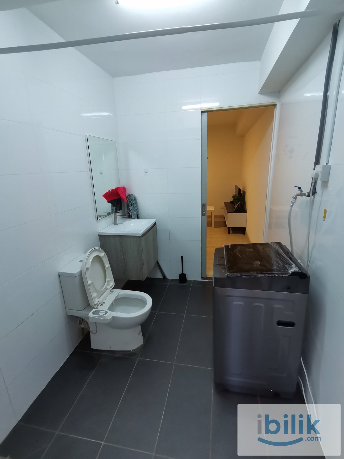 studio empire city for rent - Image 5