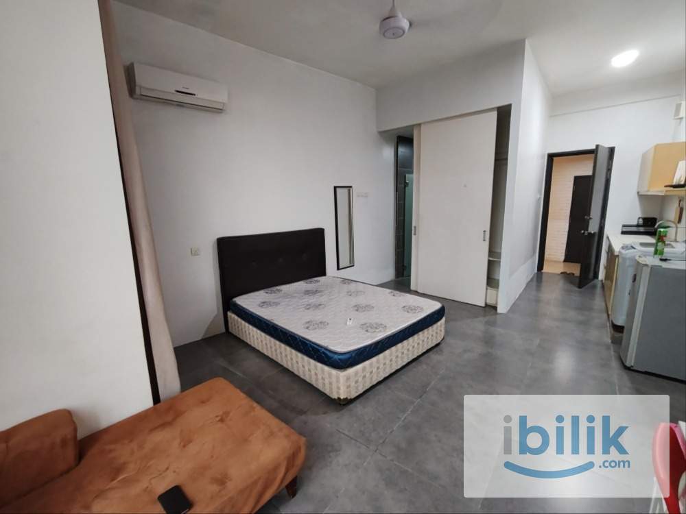 Studio fully furnished with washer - Image 4