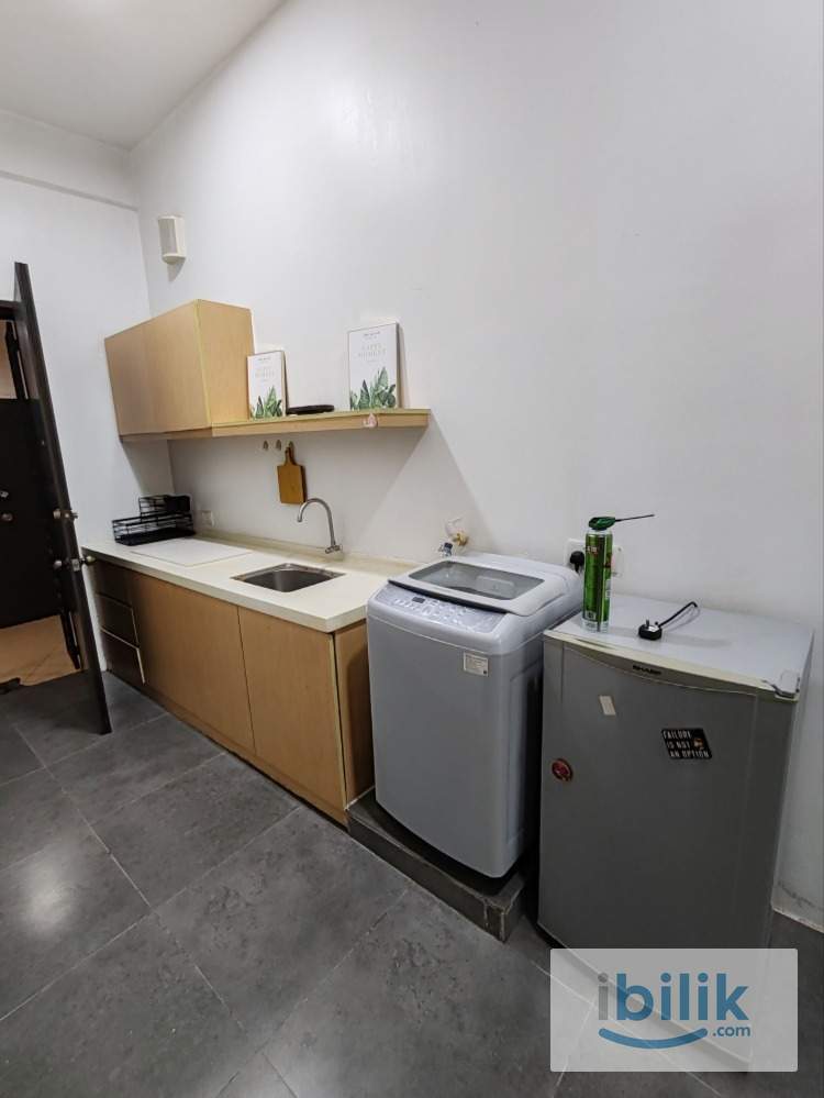Studio fully furnished with washer - Image 5