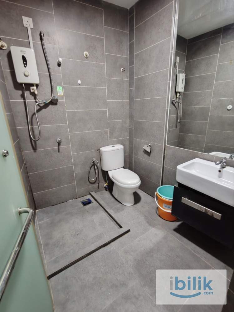 Studio fully furnished with washer - Image 6