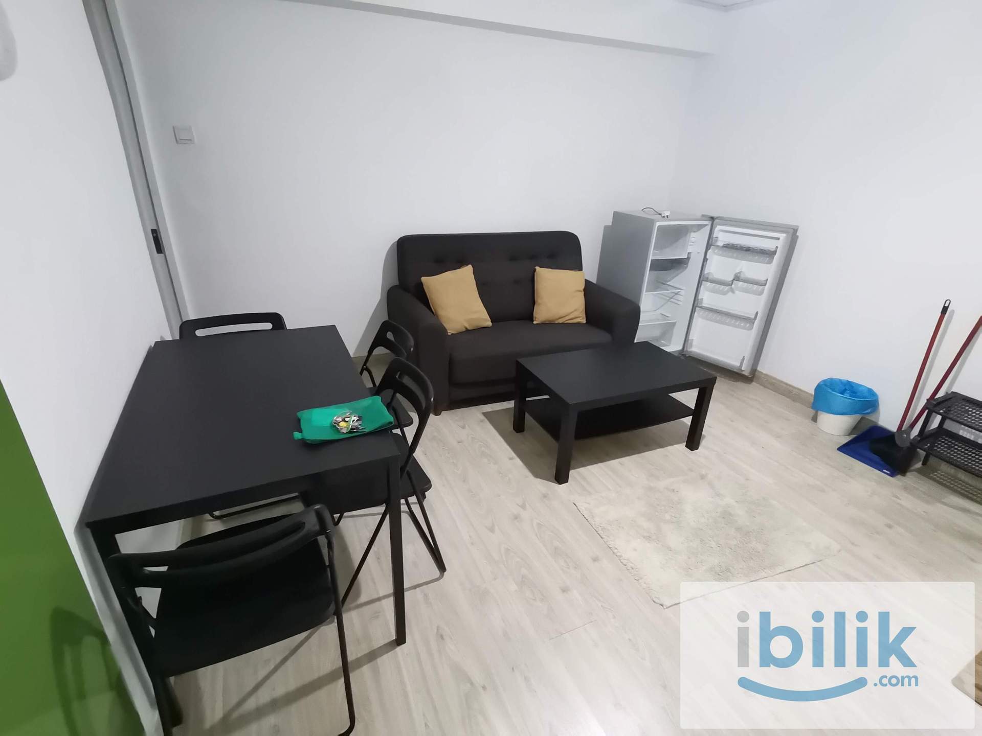 Empire city studio fully furnished ready move in rm1100, season parking rm100 per month - Image 2