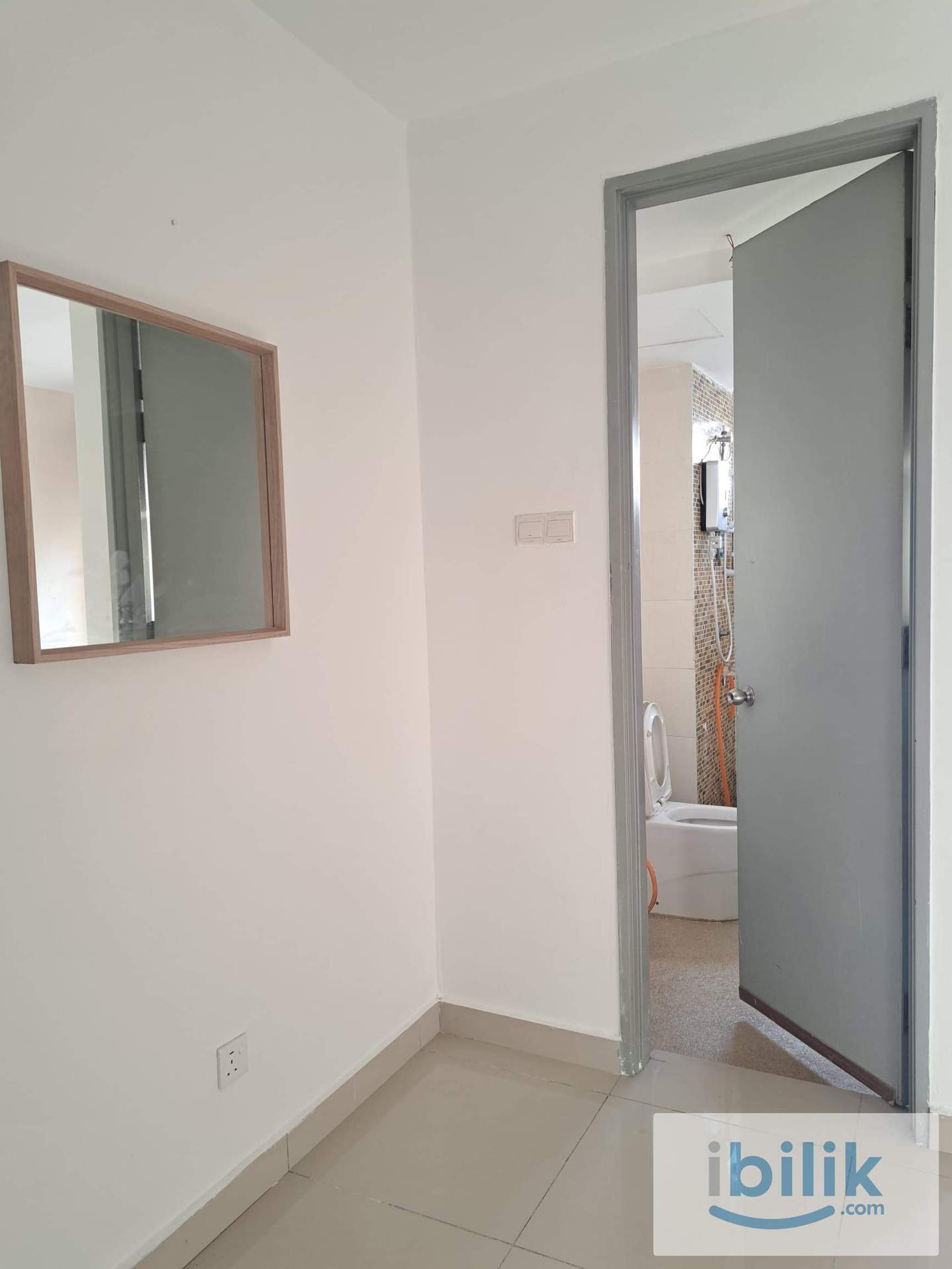Cozy Master Room for Muslimah – Ready to Move In!  - Image 6