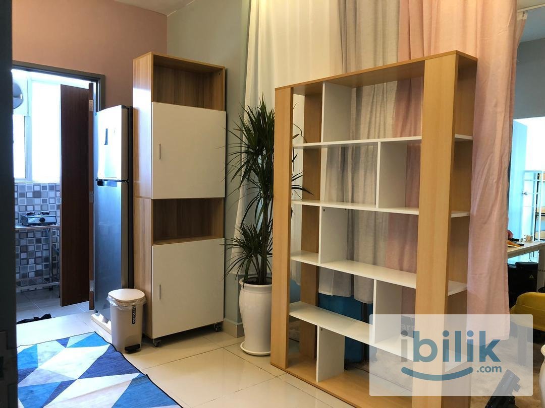 Medium Room with balcony Meridin Bayvue Masai Johor - Image 6