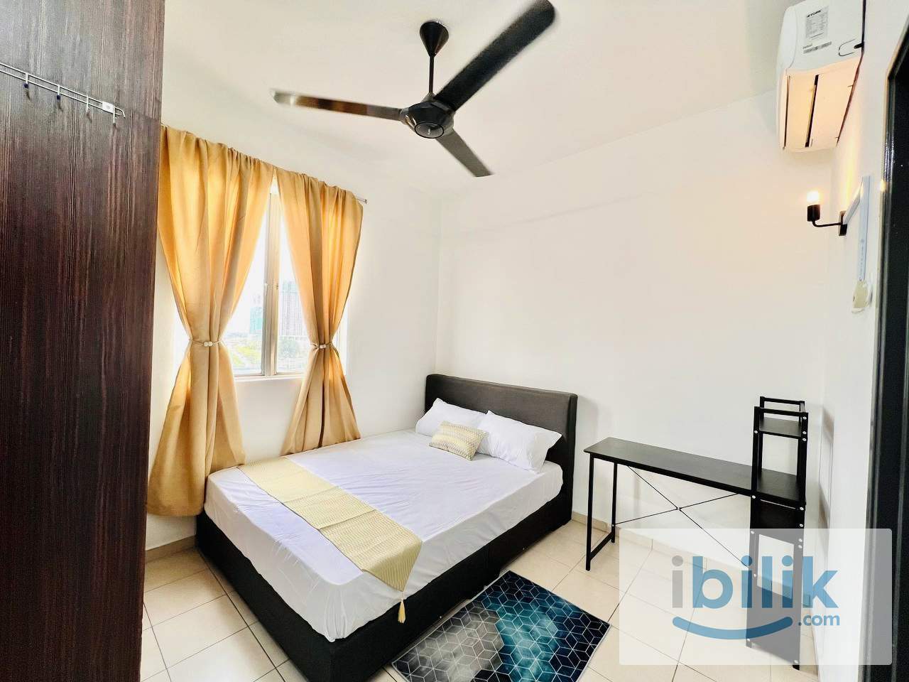 Master, AirCon Hot Bath, Fully Furnish House at Bukit Serdang, Seri Kembangan - Image 1