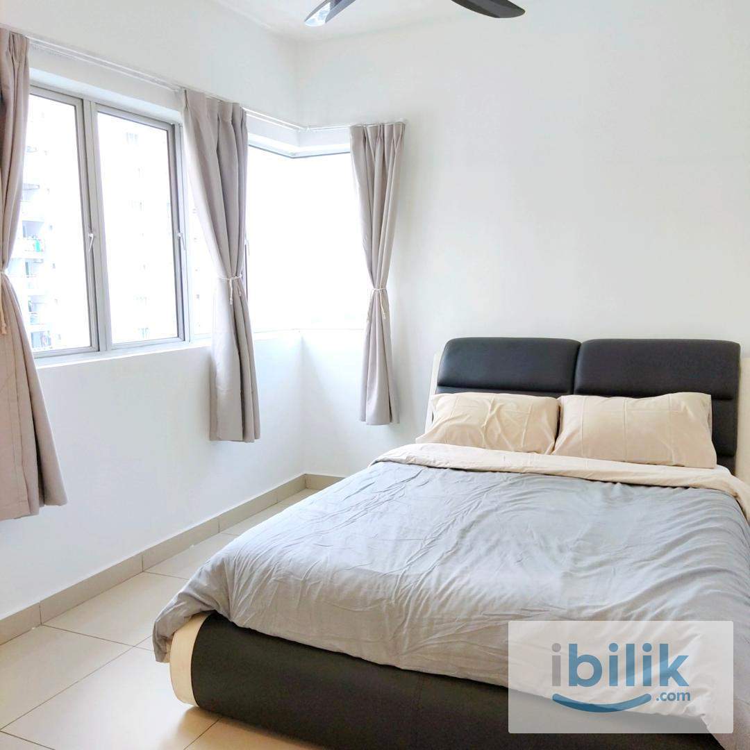 Free 1st Month. Condo - Couple Room, Attach Bath, Drive to Work near Olive Hill Seri Kembangan - Image 1