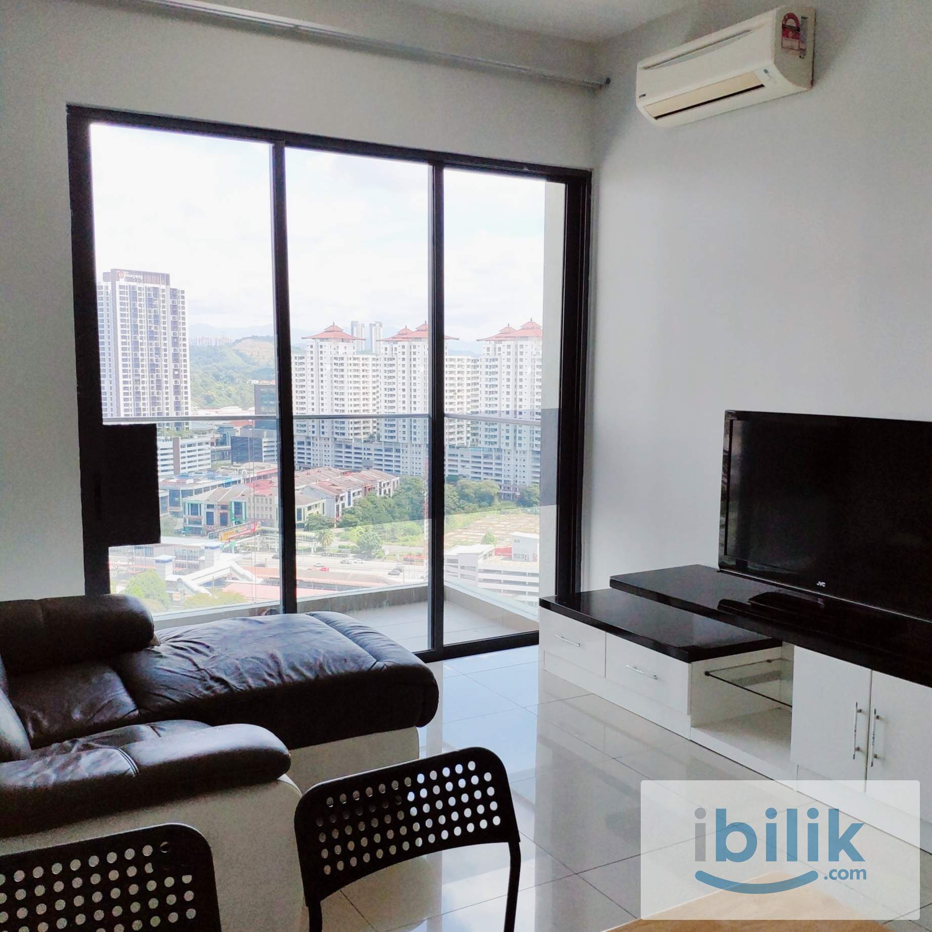 Free 1st Month. Master, AirCon, Own Bathroom. Bus to UPM / MRT, Univ 360 - Image 3