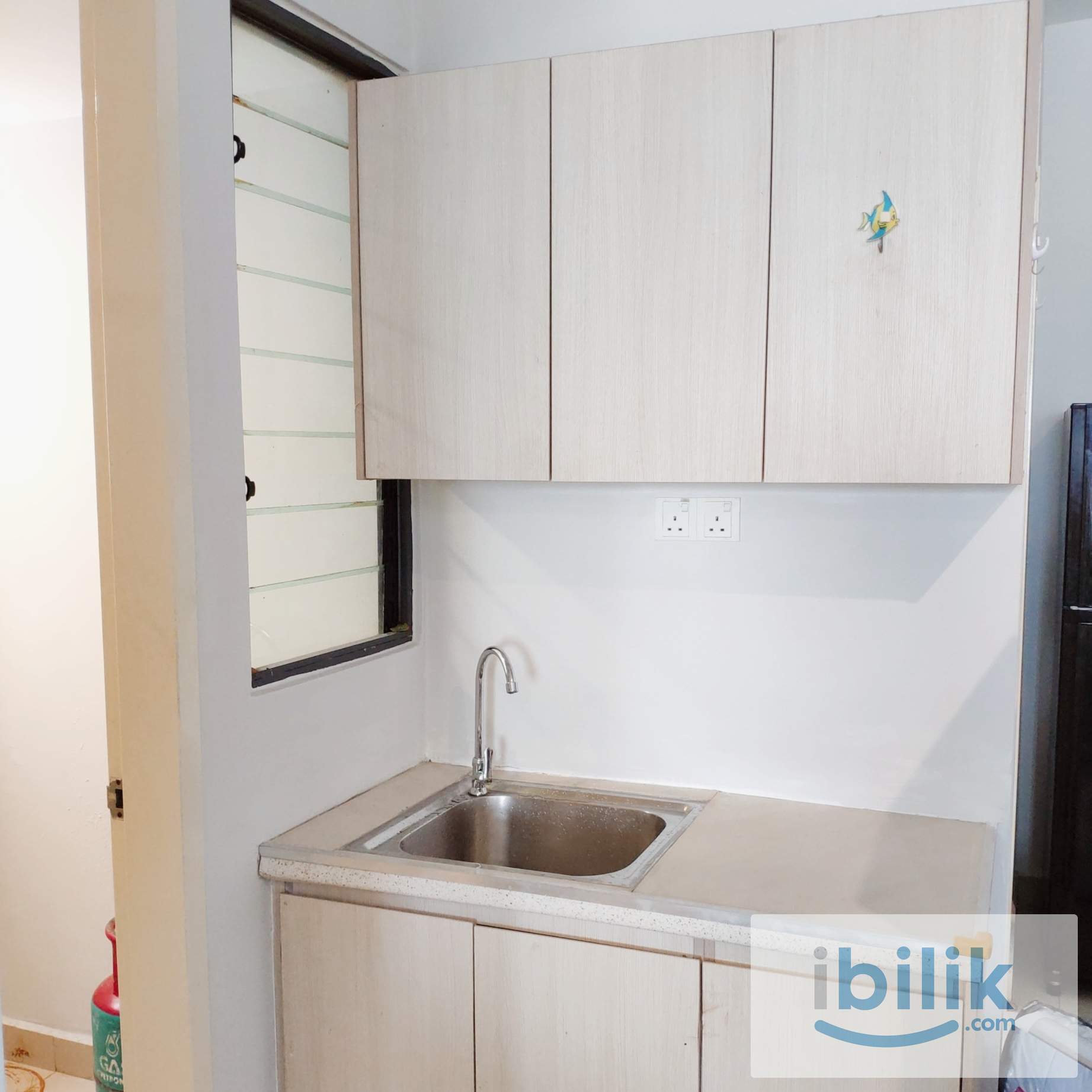 Free 1st Month. Middle Room, AirCon Hot Bath, Bus to UPM/ MRT, Univ 360 - Image 5