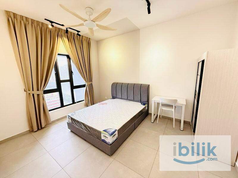 Free 1st Month. Condo. Master, AirCon, Own Bath. No MRT. Drive to Work - Image 1