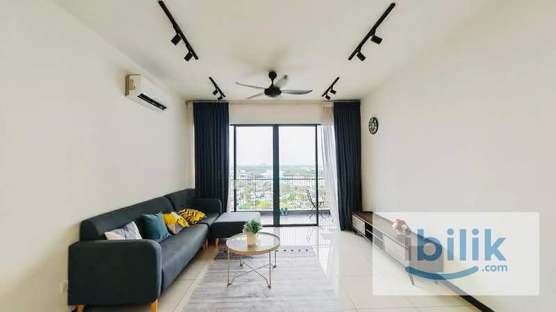 Master Room, AC Fan, Parking near UPM MRT, Equine, Olive Hill - Image 2