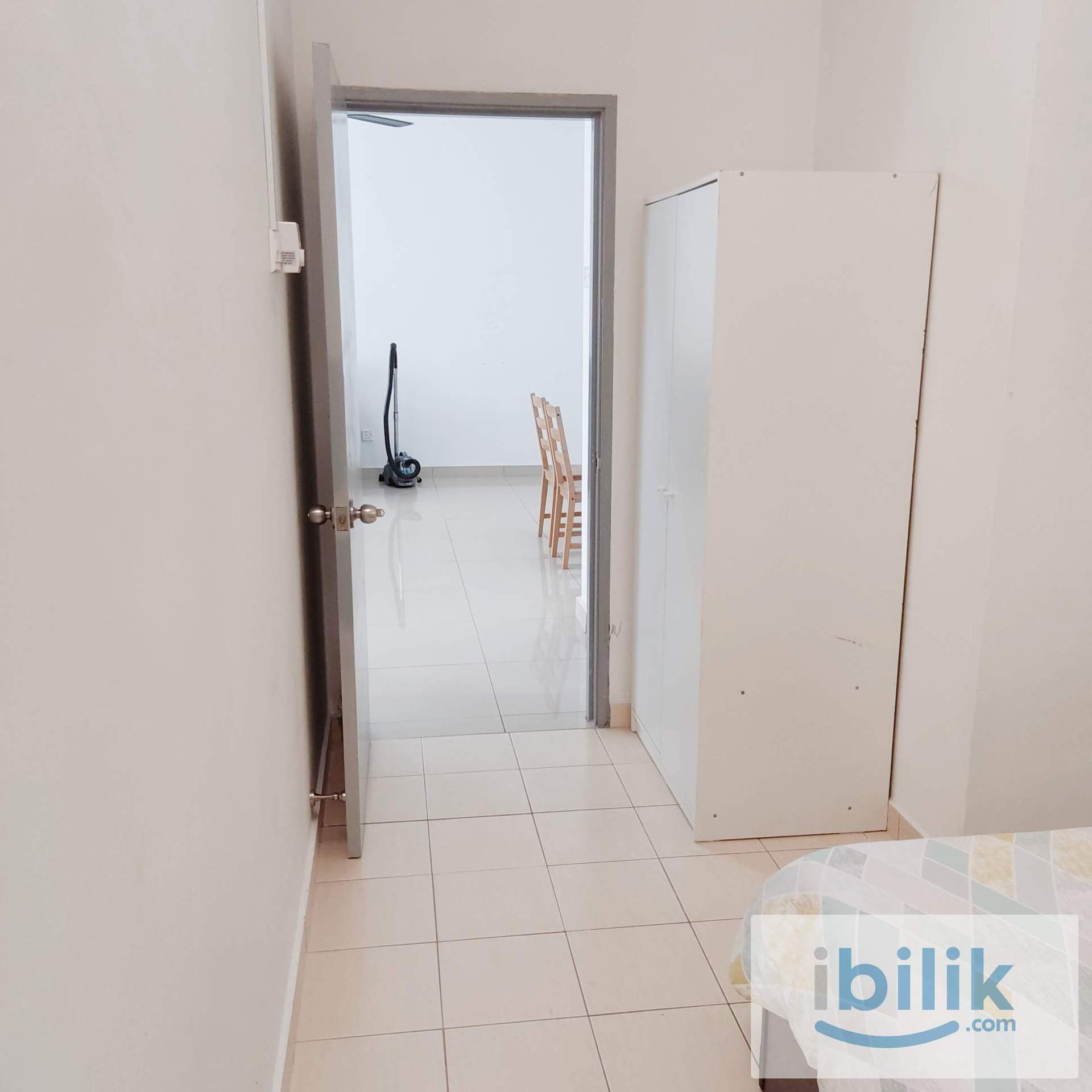 Condo, Free Park Outside. A/C Middle Room near Olive Hill, Aman Heights - Image 2